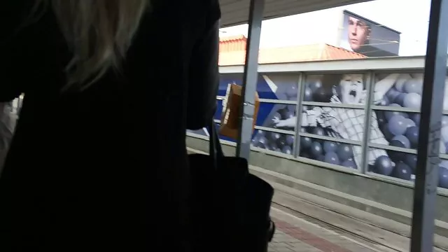 Marika japan chica poeno en español mamada termina en un creampie en el coño