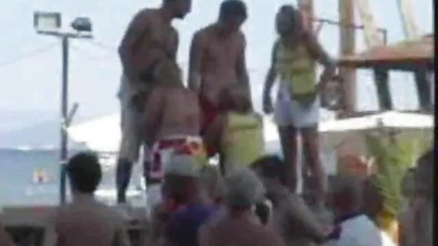 Joachim porno hablado en español se folla el culo apretado de Sophie Roche