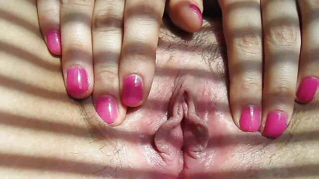 Pequeño ladrón pelirrojo adolescente se la follan hentai en español gratis