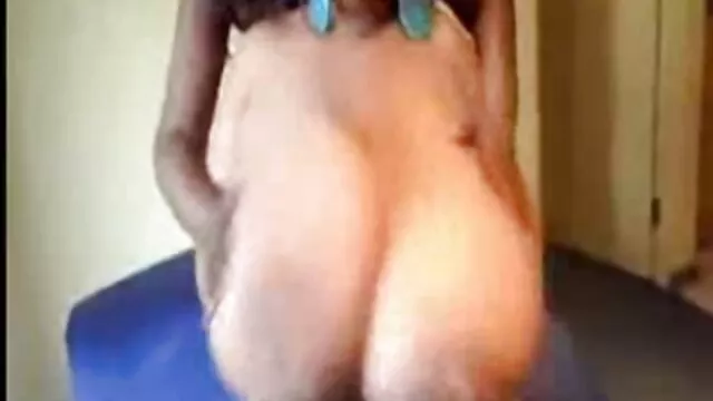 Abuela recibe corrida facial después de paginas porno en espanol mamada