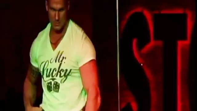 Maduras Magdi oorno en español y Melody Mae sexo lésbico con digitación